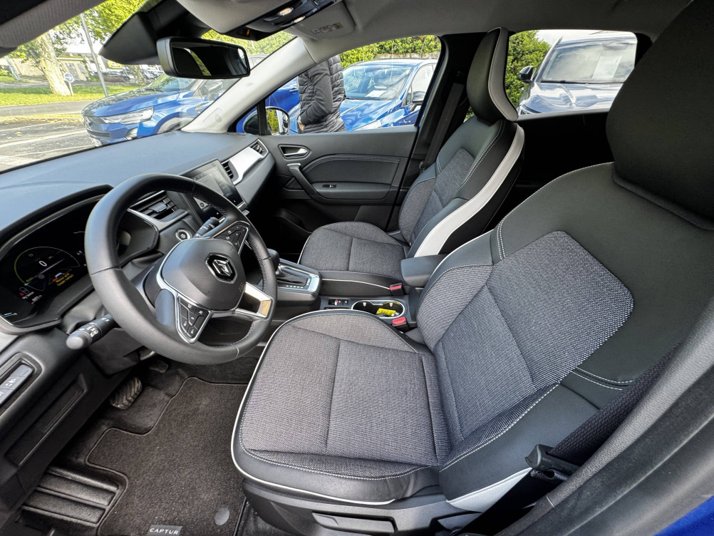 Acheter Renault Captur 2 Captur E-Tech full hybrid 145 Techno 5p occasion dans les concessions du Groupe Faurie