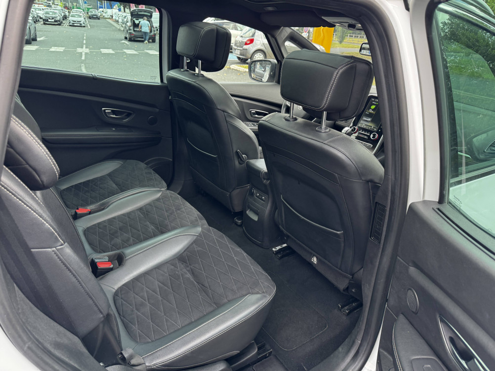 Acheter Renault Grand Scenic 4 Grand Scenic TCe 160 EDC Executive 5p occasion dans les concessions du Groupe Faurie