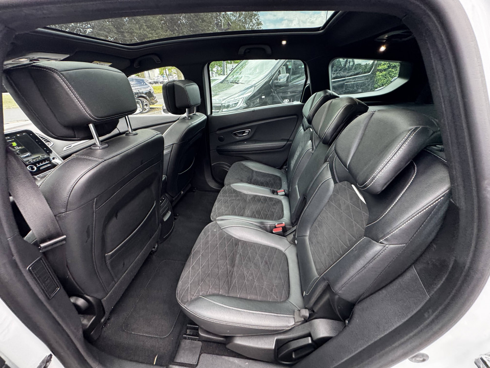 Acheter Renault Grand Scenic 4 Grand Scenic TCe 160 EDC Executive 5p occasion dans les concessions du Groupe Faurie