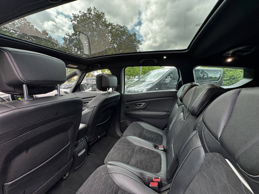 Acheter Renault Grand Scenic 4 Grand Scenic TCe 160 EDC Executive 5p occasion dans les concessions du Groupe Faurie