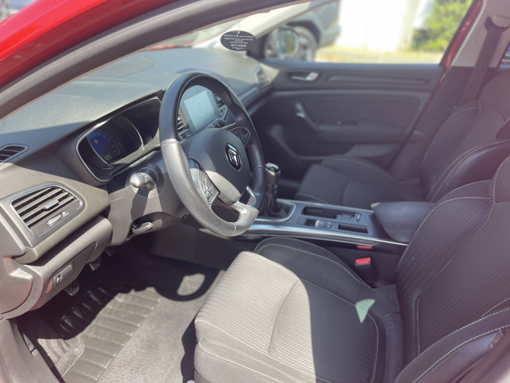 Acheter Renault Megane 4 Mégane IV Berline TCe 100 Energy Limited 5p occasion dans les concessions du Groupe Faurie