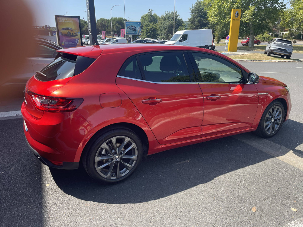 Acheter Renault Megane 4 Mégane IV Berline TCe 100 Energy Limited 5p occasion dans les concessions du Groupe Faurie