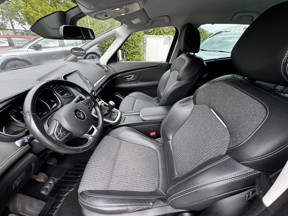Acheter Renault Grand Scenic 4 Grand Scenic TCe 140 FAP - 21 Intens 5p occasion dans les concessions du Groupe Faurie