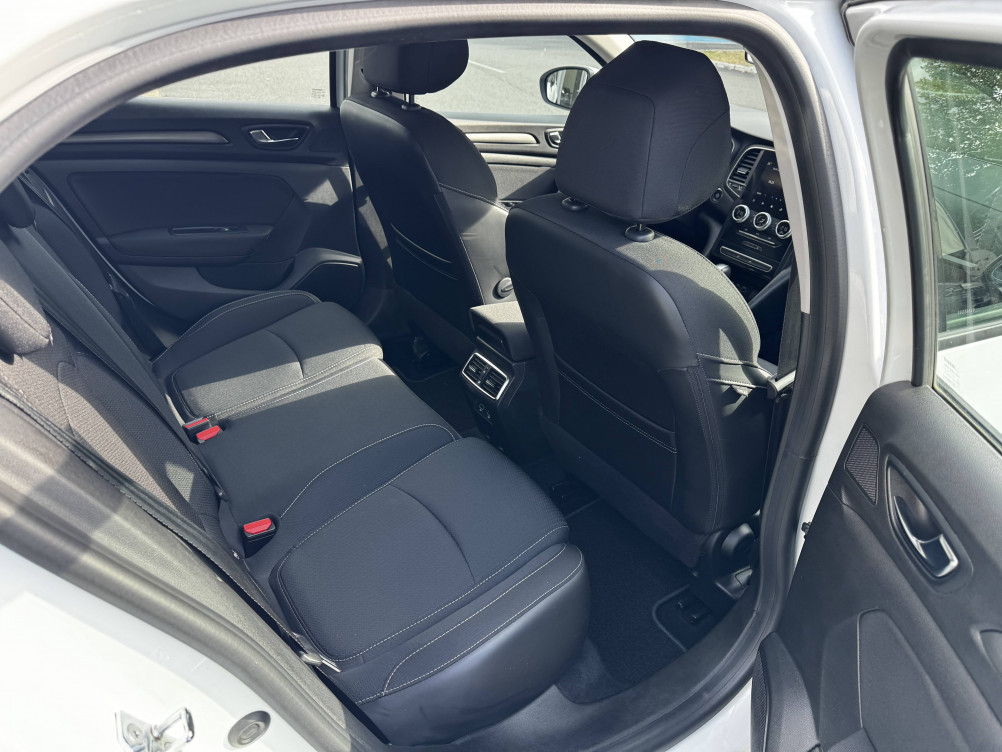 Acheter Renault Megane 4 Mégane IV Berline Blue dCi 115 EDC - 21N Business 5p occasion dans les concessions du Groupe Faurie
