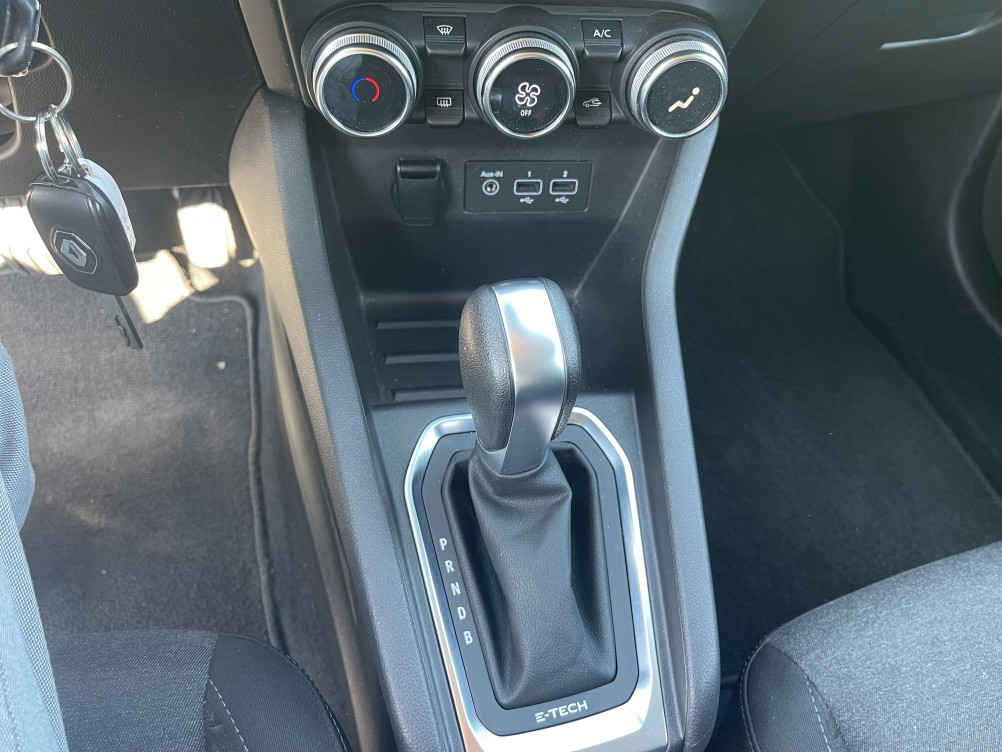 Acheter Renault Clio 5 Clio E-Tech 140 Zen 5p occasion dans les concessions du Groupe Faurie