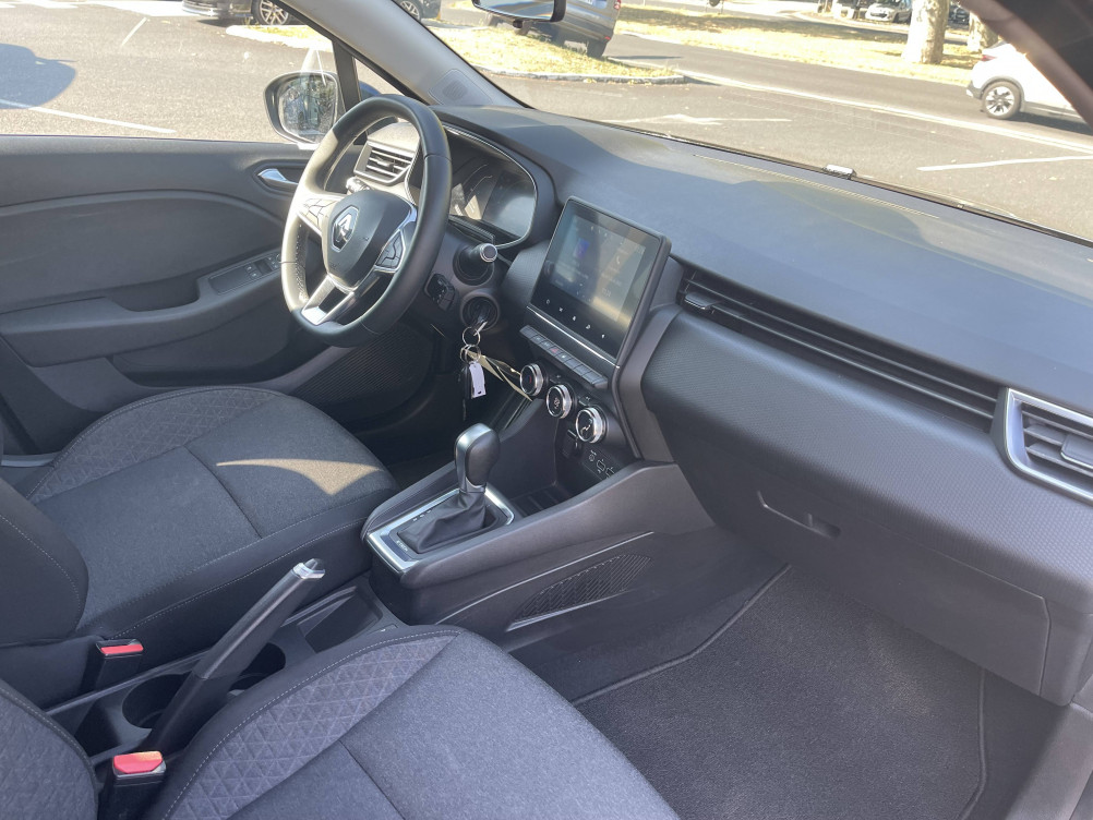 Acheter Renault Clio 5 Clio E-Tech 140 Zen 5p occasion dans les concessions du Groupe Faurie