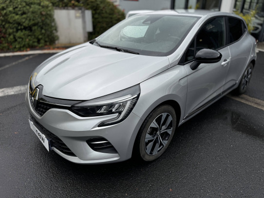 Acheter Renault Clio 5 Clio E-Tech full hybrid 145 Evolution 5p occasion dans les concessions du Groupe Faurie