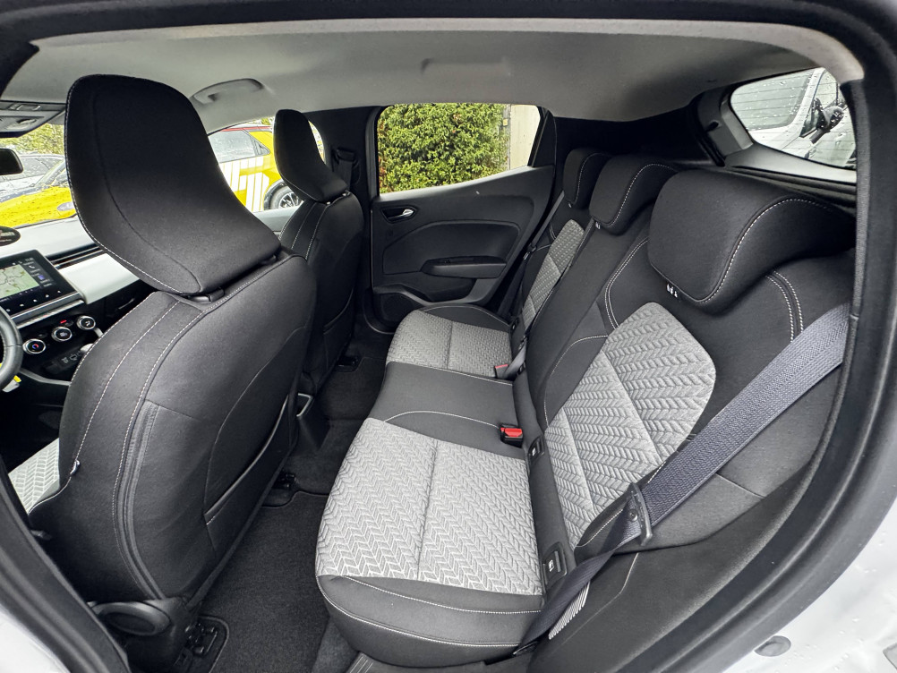 Acheter Renault Clio 5 Clio E-Tech full hybrid 145 Evolution 5p occasion dans les concessions du Groupe Faurie