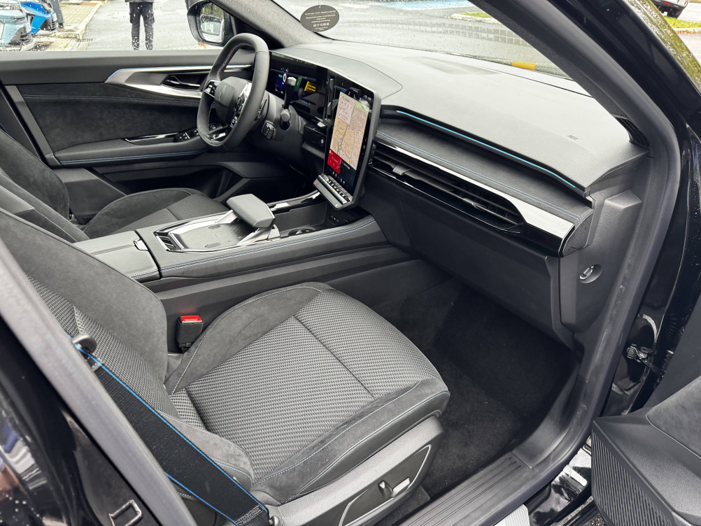 Acheter Renault Austral Austral E-Tech full hybrid 200 GSR2 Iconic esprit Alpine 5p occasion dans les concessions du Groupe Faurie