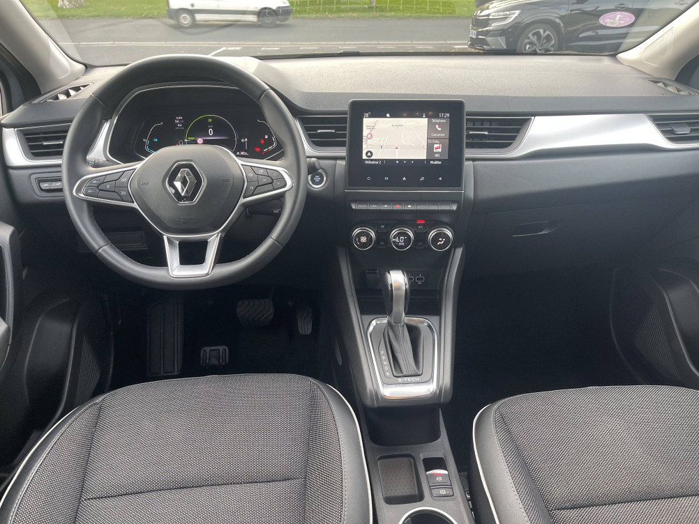 Acheter Renault Captur 2 Captur E-Tech 145 - 21 Intens 5p occasion dans les concessions du Groupe Faurie