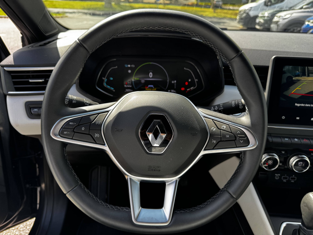 Acheter Renault Clio 5 Clio E-Tech 140 - 21N Intens 5p occasion dans les concessions du Groupe Faurie