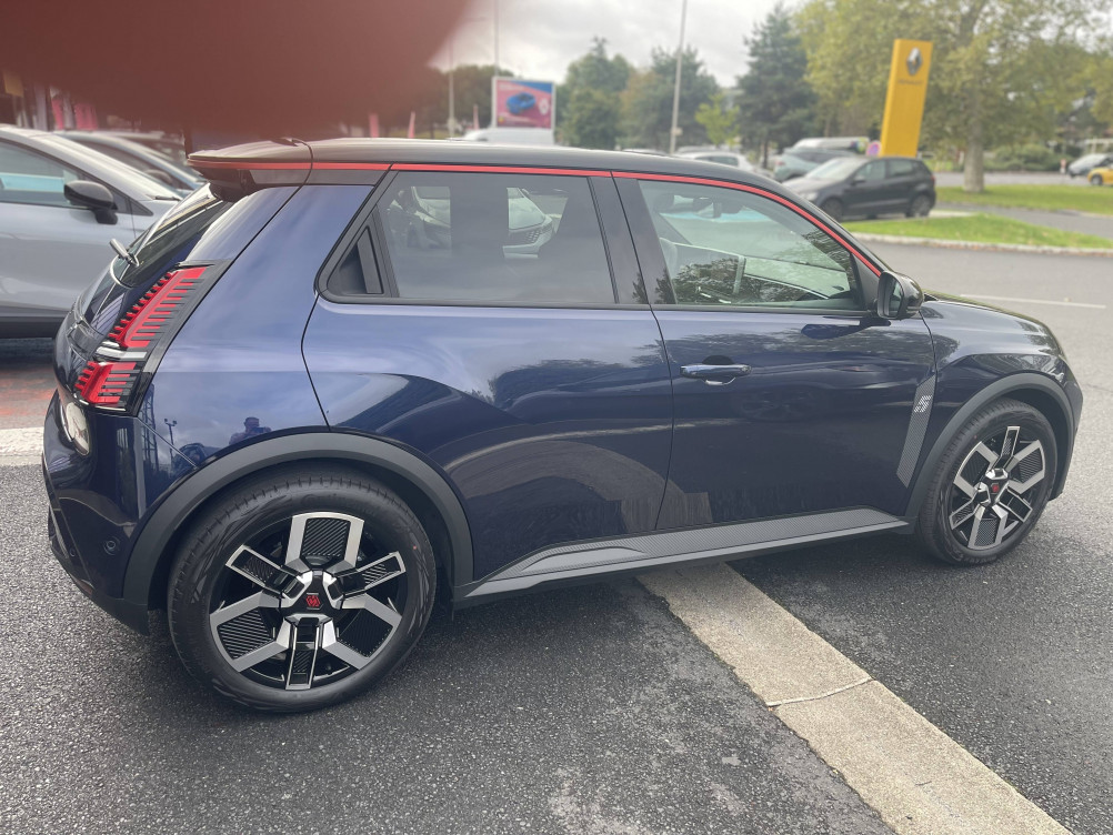 Acheter Renault Renault 5 Renault 5 E-Tech Electrique 150 ch autonomie confort Techno 5p occasion dans les concessions du Groupe Faurie