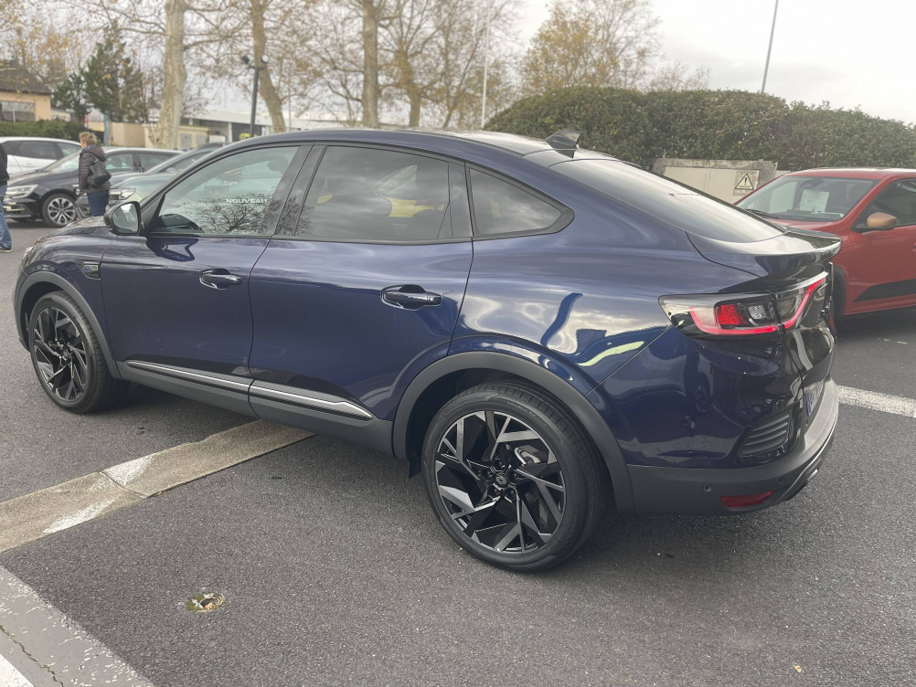 Acheter Renault Arkana Arkana E-Tech 145 - 23 esprit Alpine 5p occasion dans les concessions du Groupe Faurie