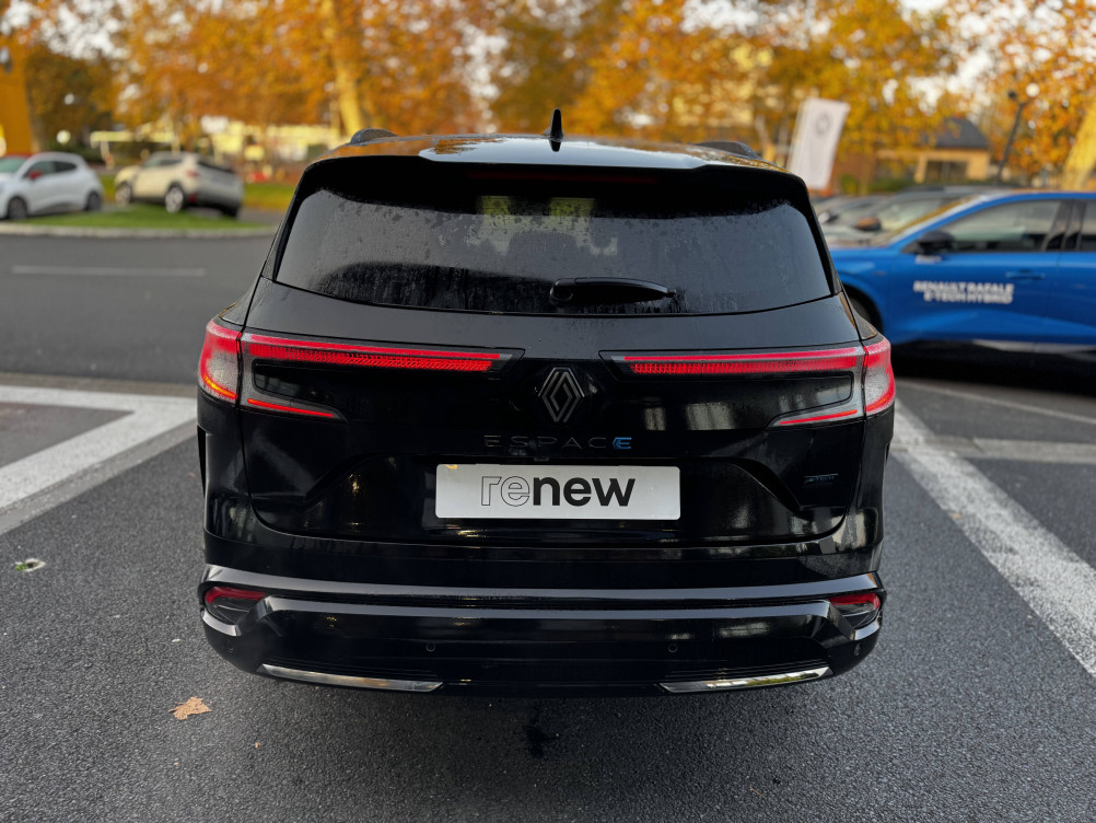 Acheter Renault Espace 6 Espace E-Tech hybrid 200 esprit Alpine 5p occasion dans les concessions du Groupe Faurie