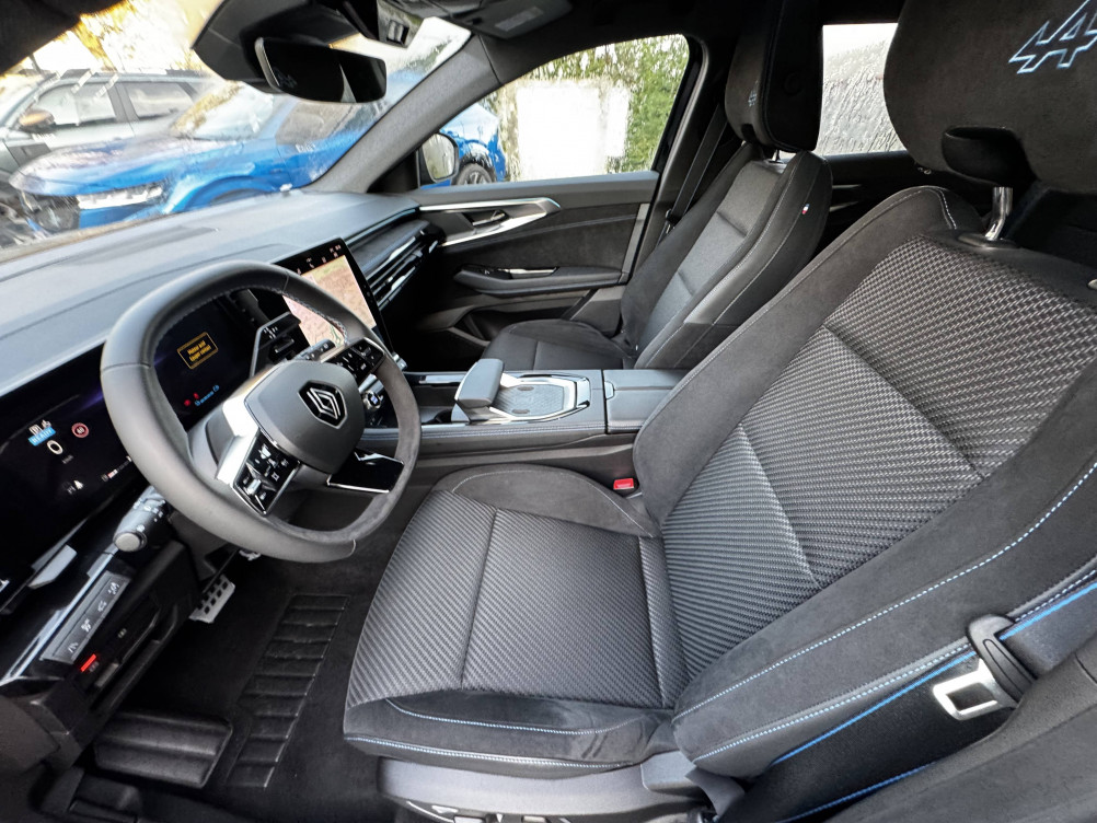 Acheter Renault Espace 6 Espace E-Tech hybrid 200 esprit Alpine 5p occasion dans les concessions du Groupe Faurie