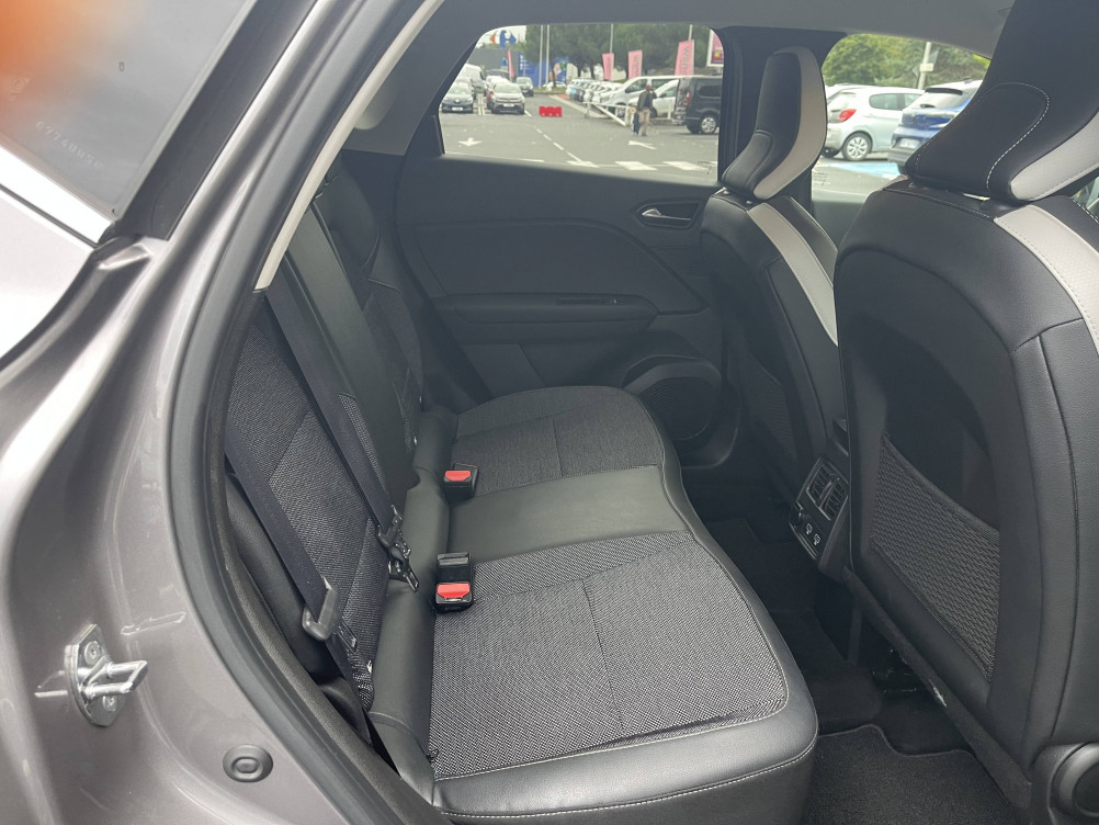 Acheter Renault Captur 2 Captur E-Tech 145 - 21 Intens 5p occasion dans les concessions du Groupe Faurie