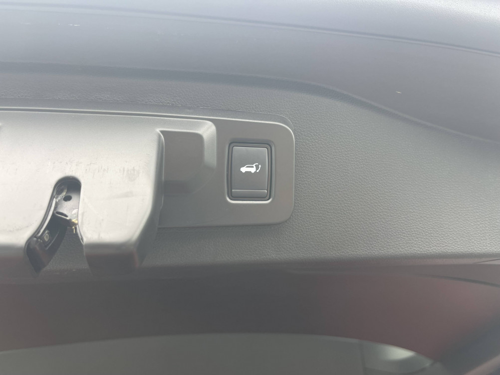 Acheter Renault Espace 6 Espace E-Tech hybrid 200 Iconic 5p occasion dans les concessions du Groupe Faurie