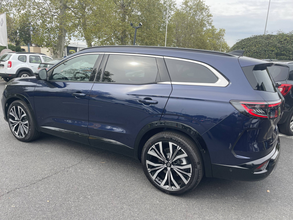 Acheter Renault Espace 6 Espace E-Tech full hybrid 200 GSR2 Iconic 5p occasion dans les concessions du Groupe Faurie