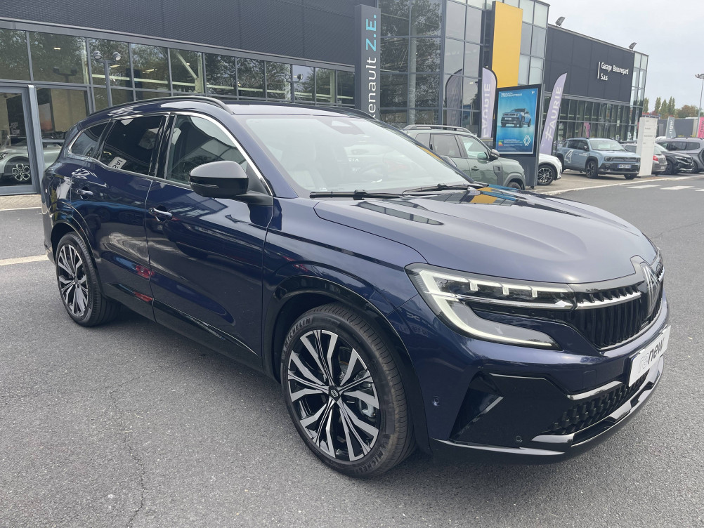 Acheter Renault Espace 6 Espace E-Tech full hybrid 200 GSR2 Iconic 5p occasion dans les concessions du Groupe Faurie
