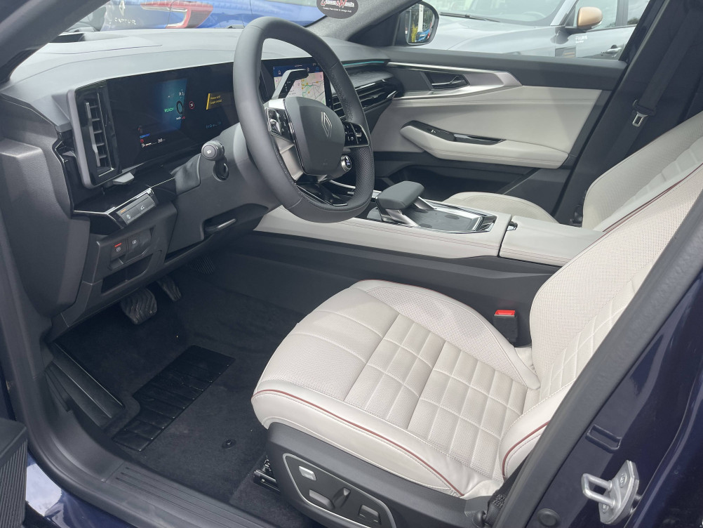 Acheter Renault Espace 6 Espace E-Tech full hybrid 200 GSR2 Iconic 5p occasion dans les concessions du Groupe Faurie
