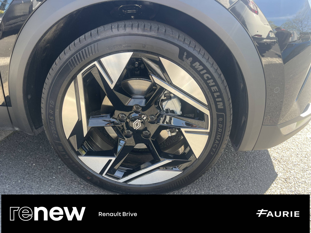 Acheter Renault Symbioz Symbioz E-Tech full hybrid 145 Iconic 5p occasion dans les concessions du Groupe Faurie