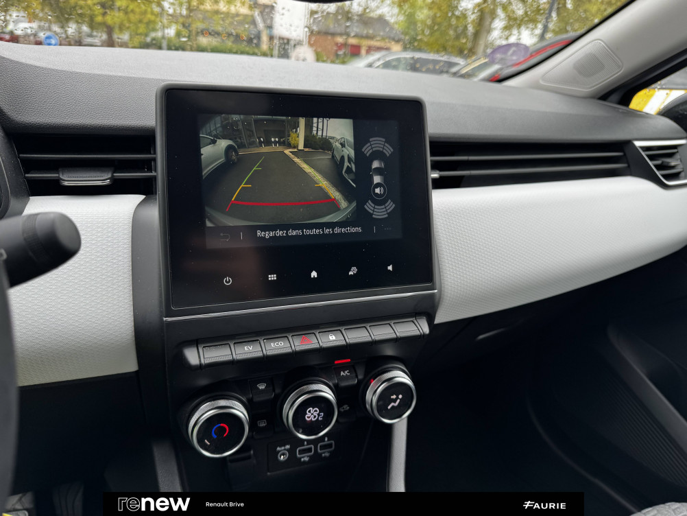 Acheter Renault Clio 5 Clio E-Tech full hybrid 145 Evolution 5p occasion dans les concessions du Groupe Faurie