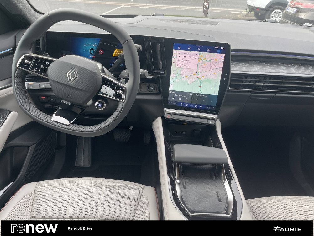 Acheter Renault Espace 6 Espace E-Tech full hybrid 200 GSR2 Iconic 5p occasion dans les concessions du Groupe Faurie