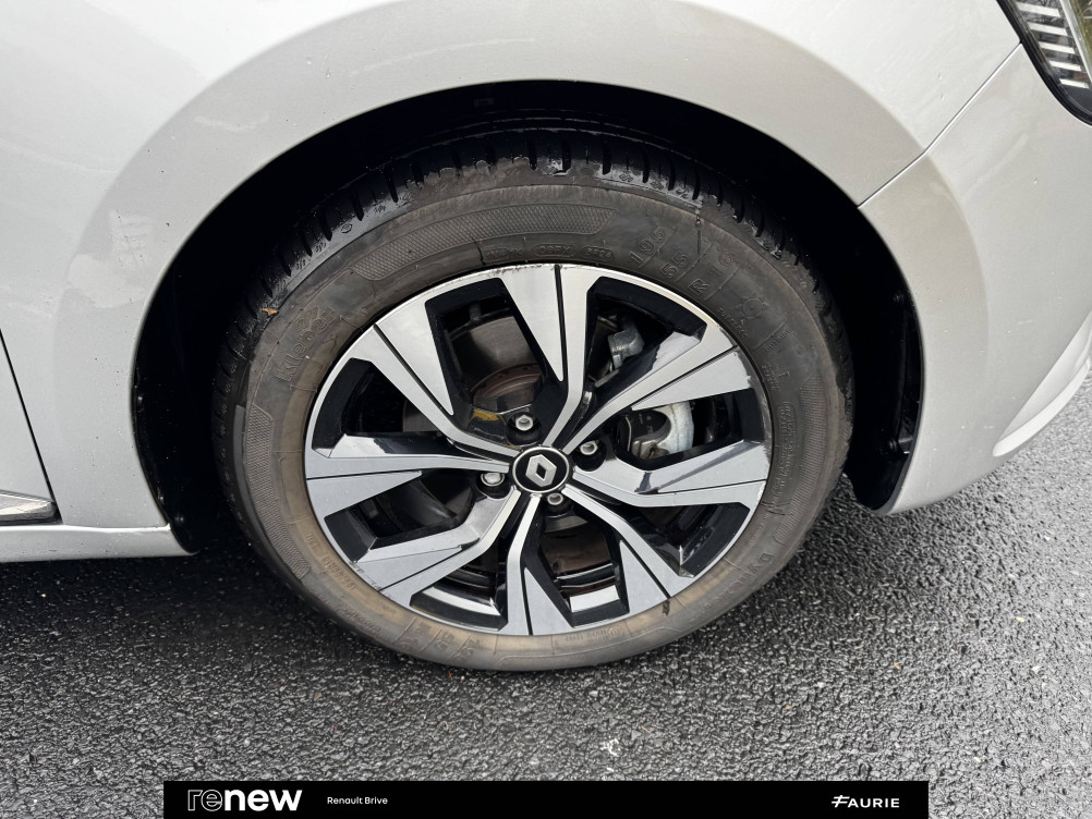 Acheter Renault Clio 5 Clio E-Tech full hybrid 145 Evolution 5p occasion dans les concessions du Groupe Faurie