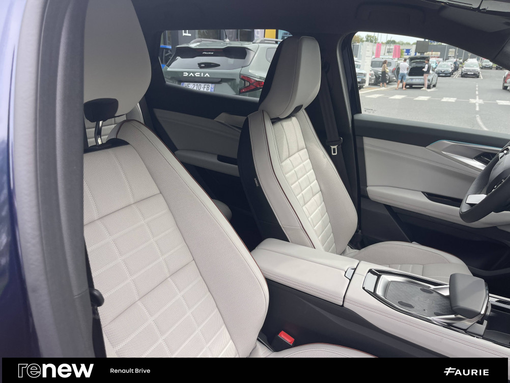 Acheter Renault Espace 6 Espace E-Tech full hybrid 200 GSR2 Iconic 5p occasion dans les concessions du Groupe Faurie