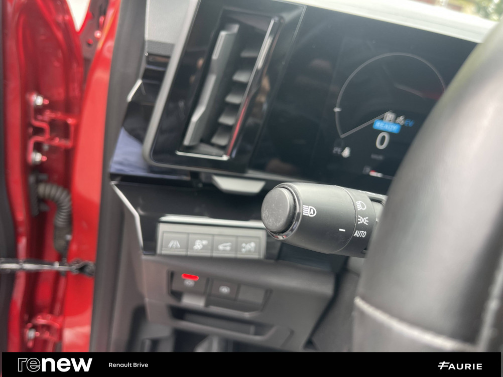 Acheter Renault Espace 6 Espace E-Tech hybrid 200 Iconic 5p occasion dans les concessions du Groupe Faurie