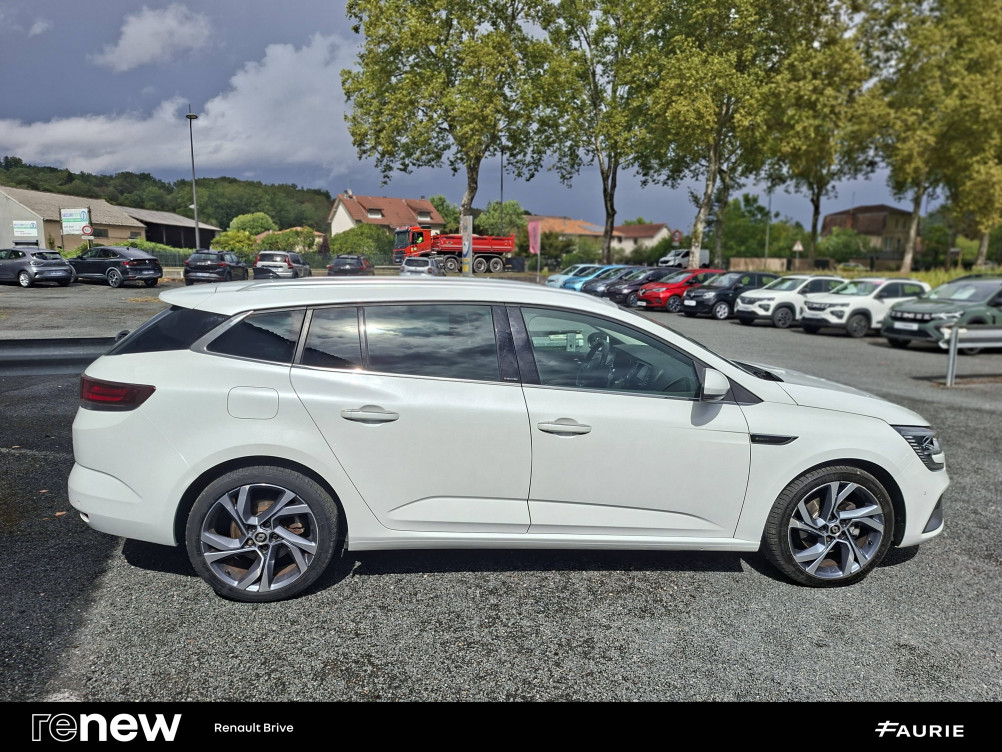 Acheter Renault Megane 4 Mégane IV Estate E-TECH Plug-In Hybride 160 R.S. Line 5p occasion dans les concessions du Groupe Faurie
