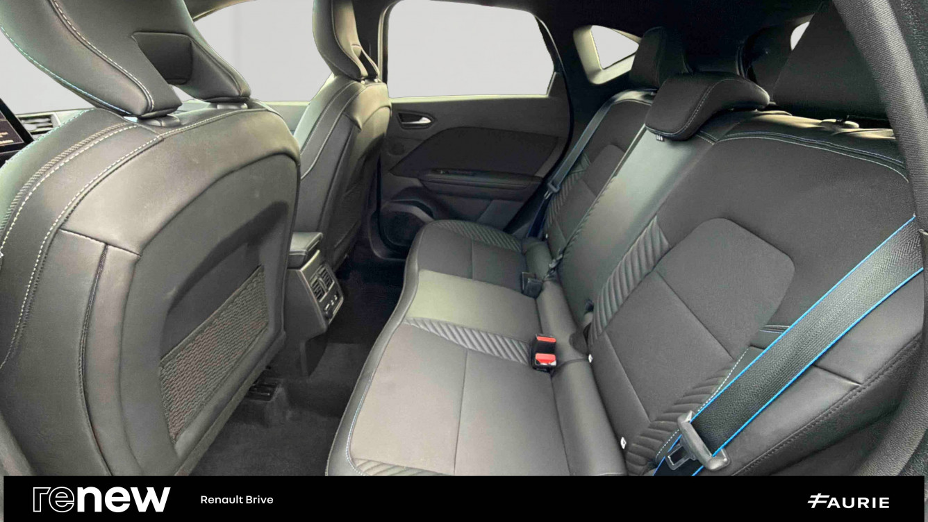 Acheter Renault Captur 2 Captur E-Tech full hybrid 145 ch esprit Alpine 5p occasion dans les concessions du Groupe Faurie