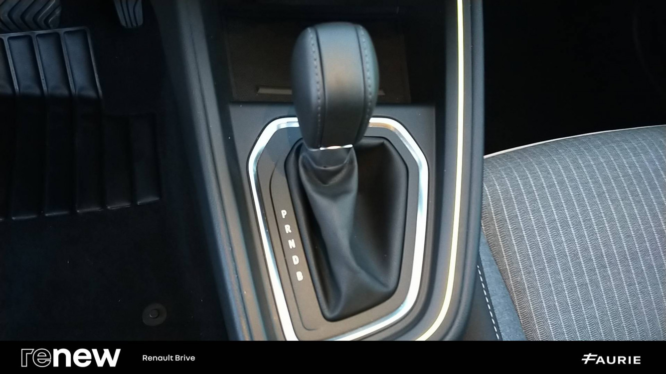 Acheter Renault Clio 5 Clio E-Tech full hybrid 145 ch GSR2 Techno 5p occasion dans les concessions du Groupe Faurie