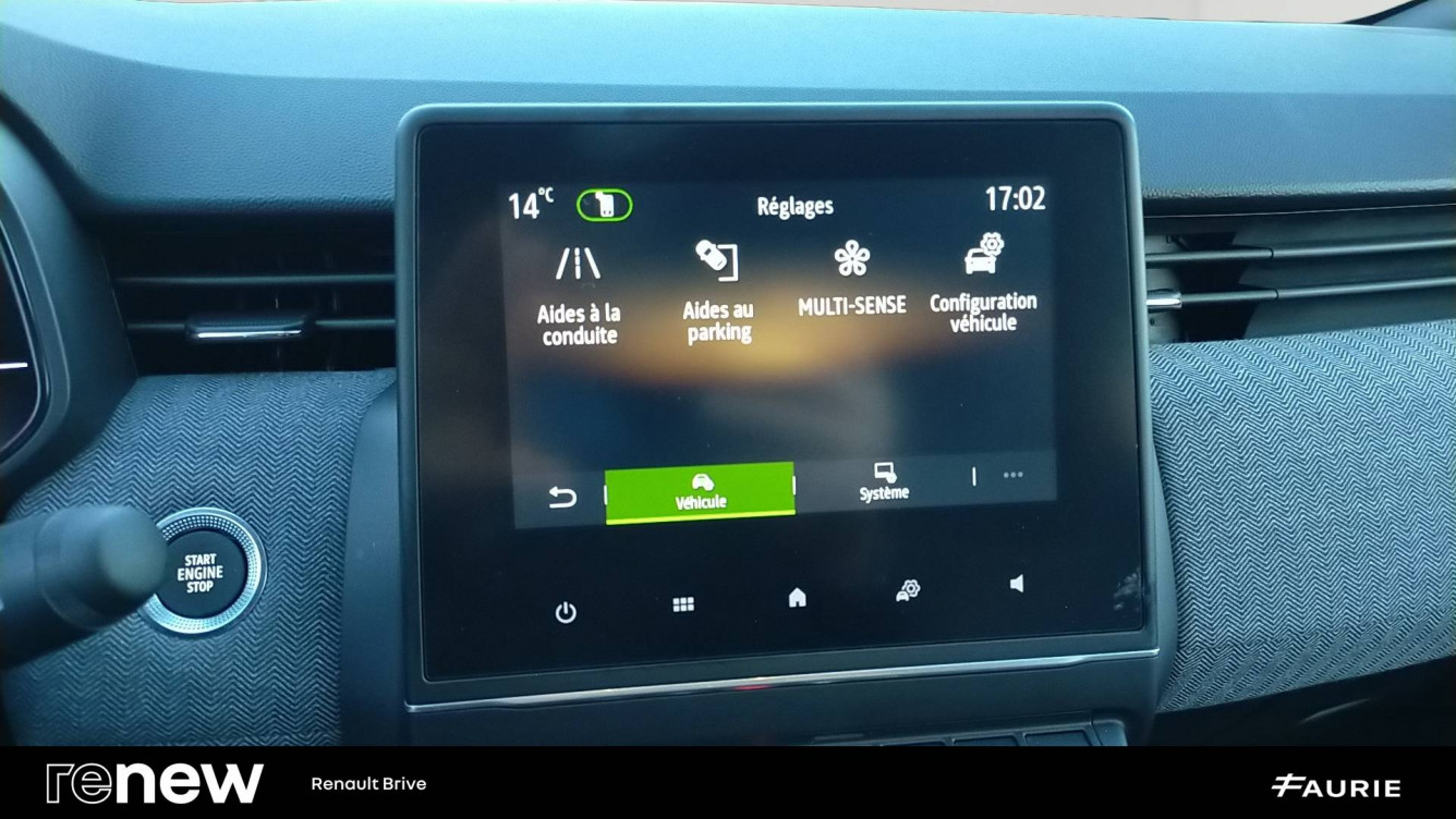 Acheter Renault Clio 5 Clio E-Tech full hybrid 145 ch GSR2 Techno 5p occasion dans les concessions du Groupe Faurie