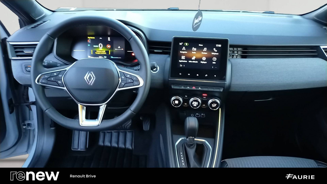 Acheter Renault Clio 5 Clio E-Tech full hybrid 145 ch GSR2 Techno 5p occasion dans les concessions du Groupe Faurie