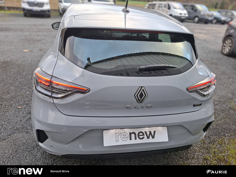 Acheter Renault Clio 5 Clio E-Tech full hybrid 145 ch GSR2 Evolution 5p occasion dans les concessions du Groupe Faurie