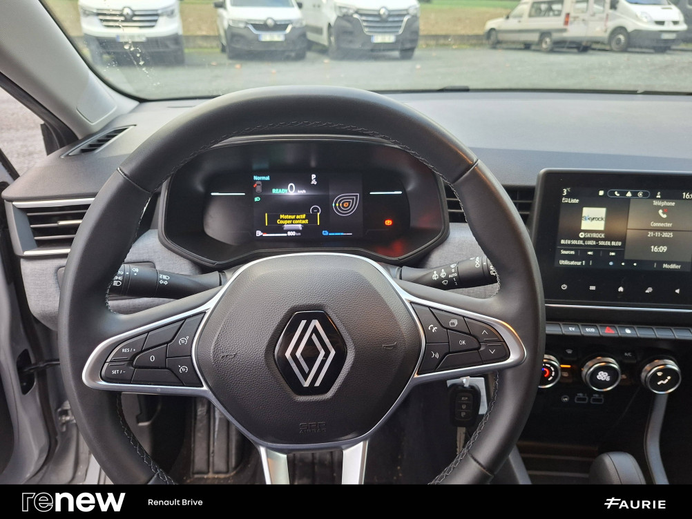 Acheter Renault Clio 5 Clio E-Tech full hybrid 145 ch GSR2 Evolution 5p occasion dans les concessions du Groupe Faurie