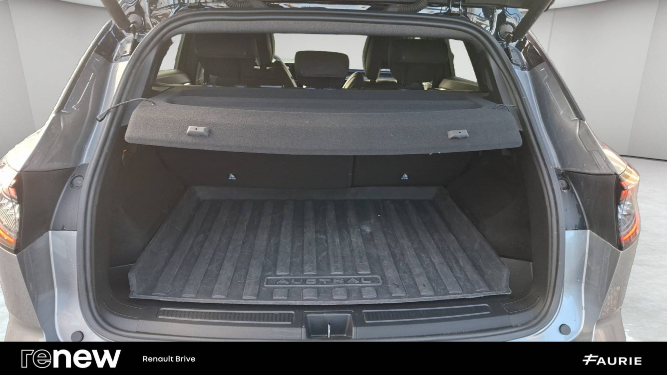 Acheter Renault Austral Austral E-Tech full hybrid 200 GSR2 Iconic esprit Alpine 5p occasion dans les concessions du Groupe Faurie