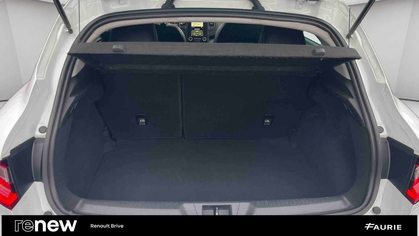 Acheter Renault Megane 4 Mégane IV Berline TCe 130 Energy Intens 5p occasion dans les concessions du Groupe Faurie