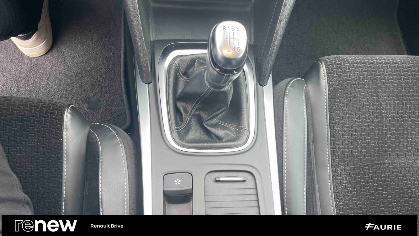 Acheter Renault Megane 4 Mégane IV Berline TCe 130 Energy Intens 5p occasion dans les concessions du Groupe Faurie