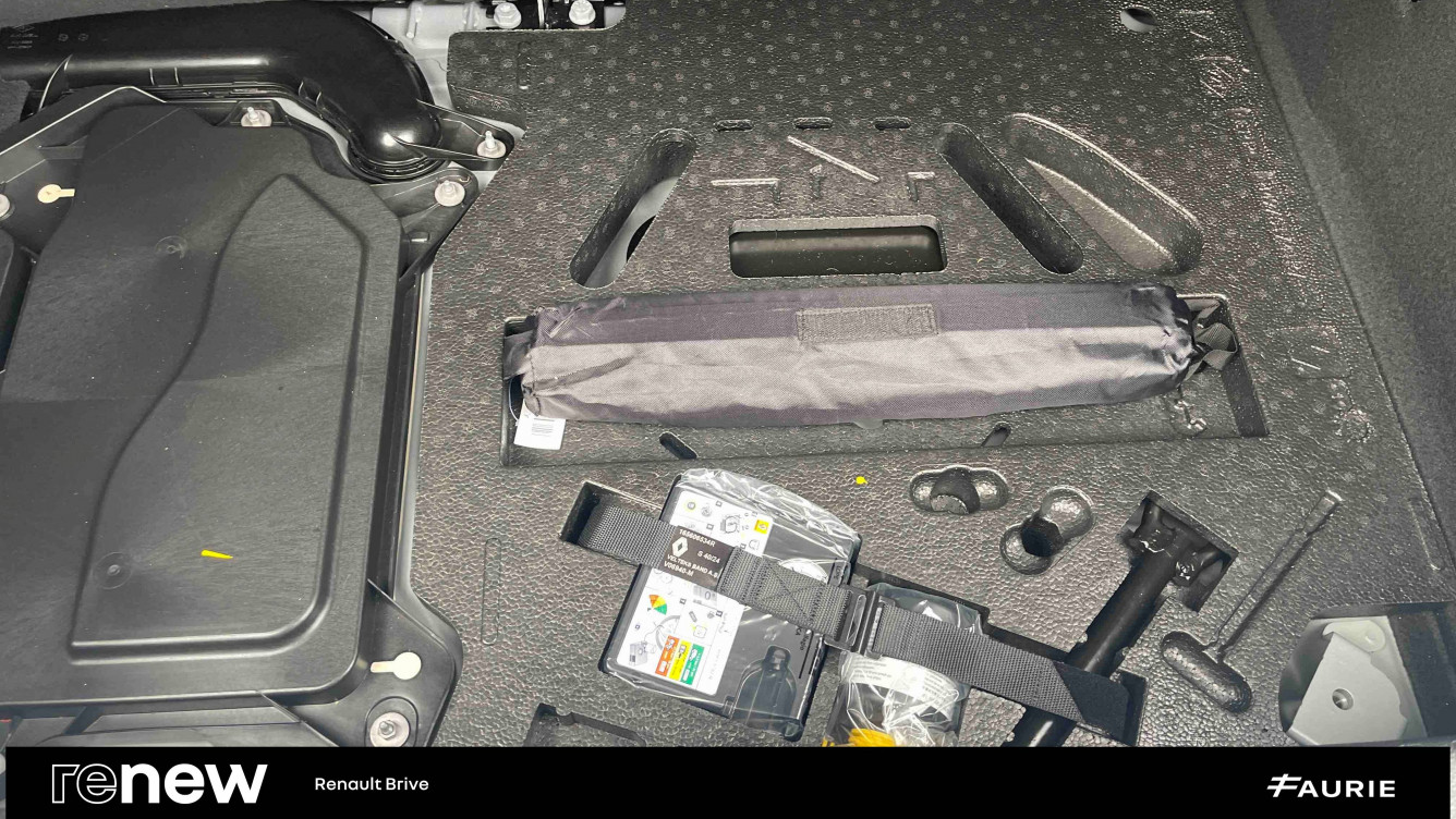 Acheter Renault Clio 5 Clio E-Tech full hybrid 145 ch GSR2 Evolution 5p occasion dans les concessions du Groupe Faurie