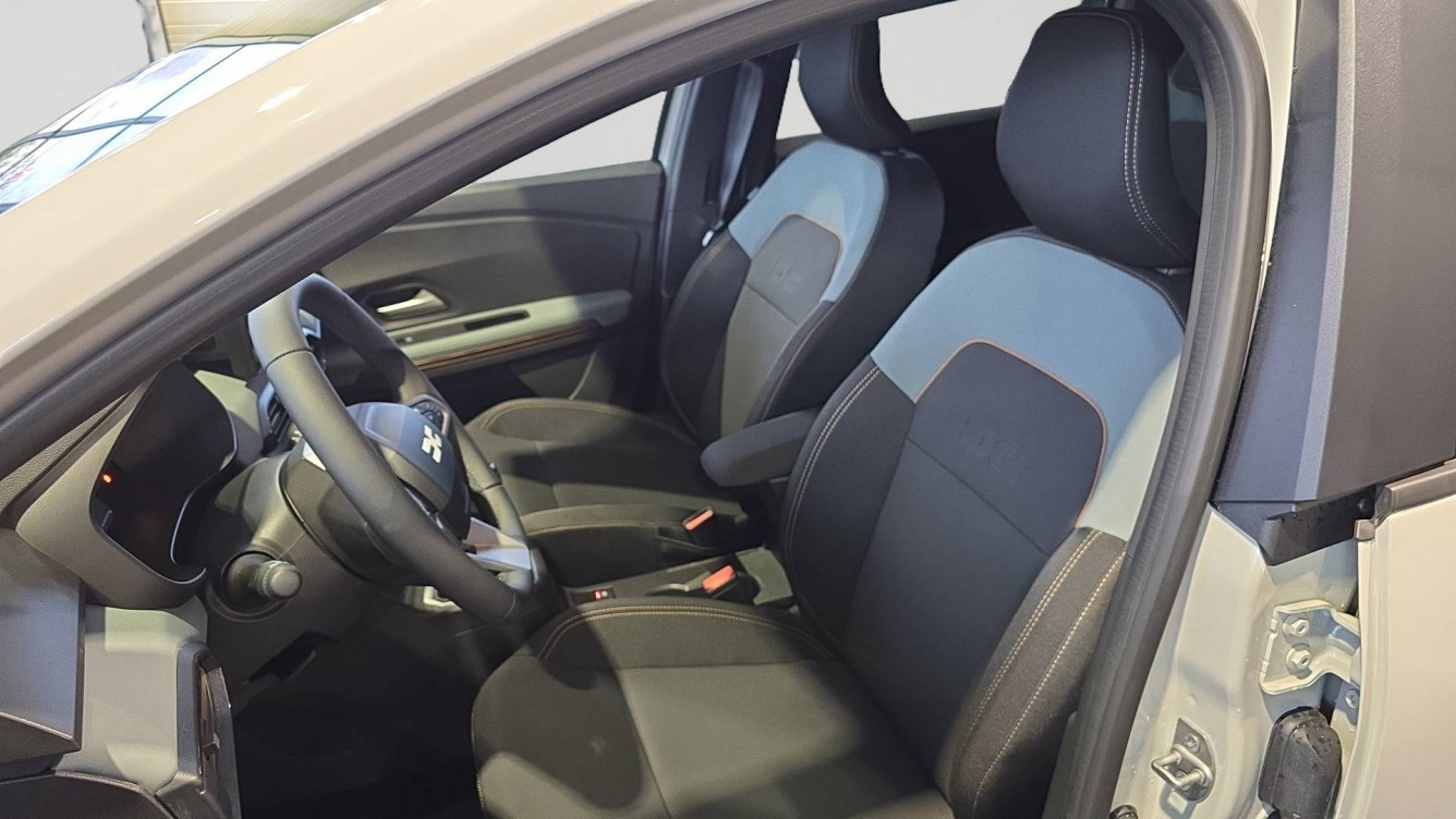 Acheter Dacia Jogger Jogger TCe 110 7 pl Extreme 5p neuf dans les concessions du Groupe Faurie