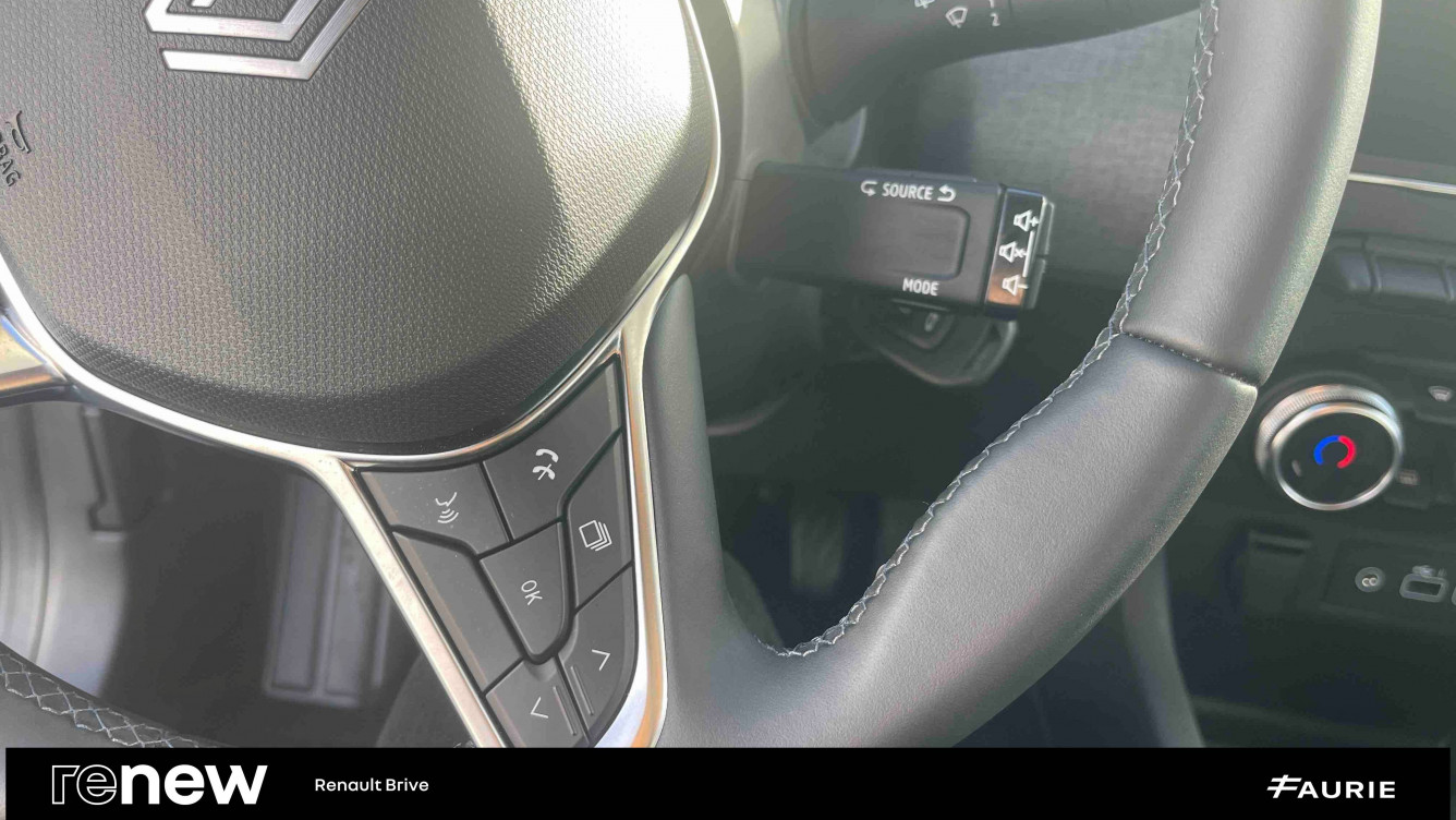 Acheter Renault Clio 5 Clio E-Tech full hybrid 145 ch GSR2 Evolution 5p occasion dans les concessions du Groupe Faurie