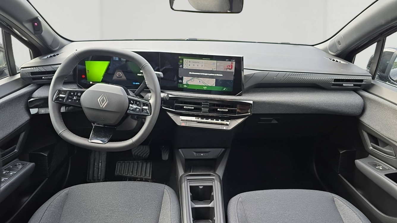 Acheter Renault Clio 6 Clio E-Tech full hybrid 160 ch Evolution 5p neuf dans les concessions du Groupe Faurie