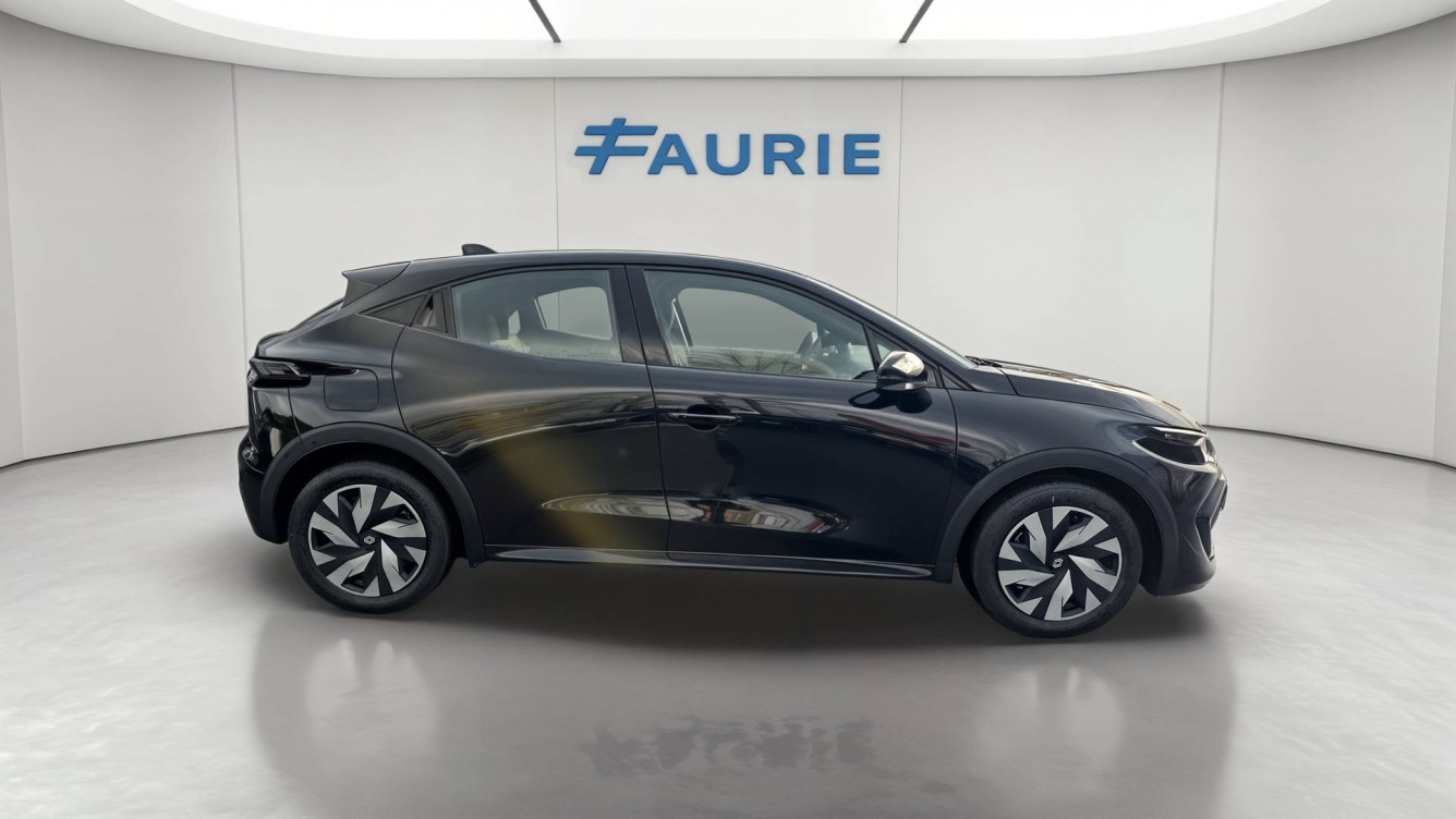 Acheter Renault Clio 6 Clio E-Tech full hybrid 160 ch Evolution 5p neuf dans les concessions du Groupe Faurie