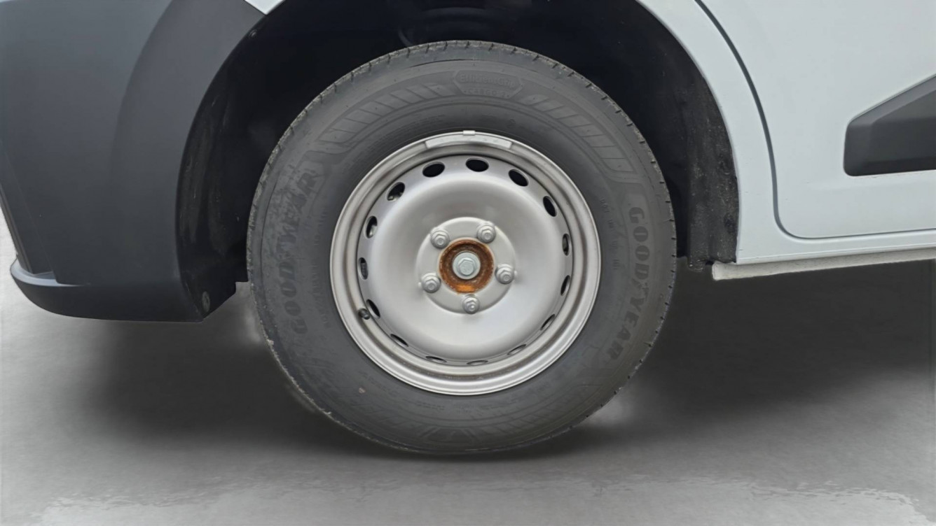 Acheter Renault Master MASTER FG BLUE DCI 130 L2H2 3T5 TR ADVANCE 4p neuf dans les concessions du Groupe Faurie