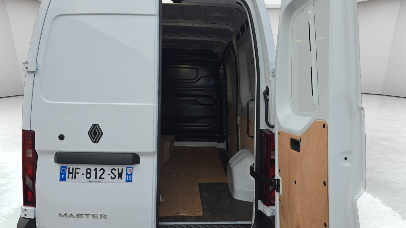 Acheter Renault Master MASTER FG BLUE DCI 130 L2H2 3T5 TR ADVANCE 4p neuf dans les concessions du Groupe Faurie