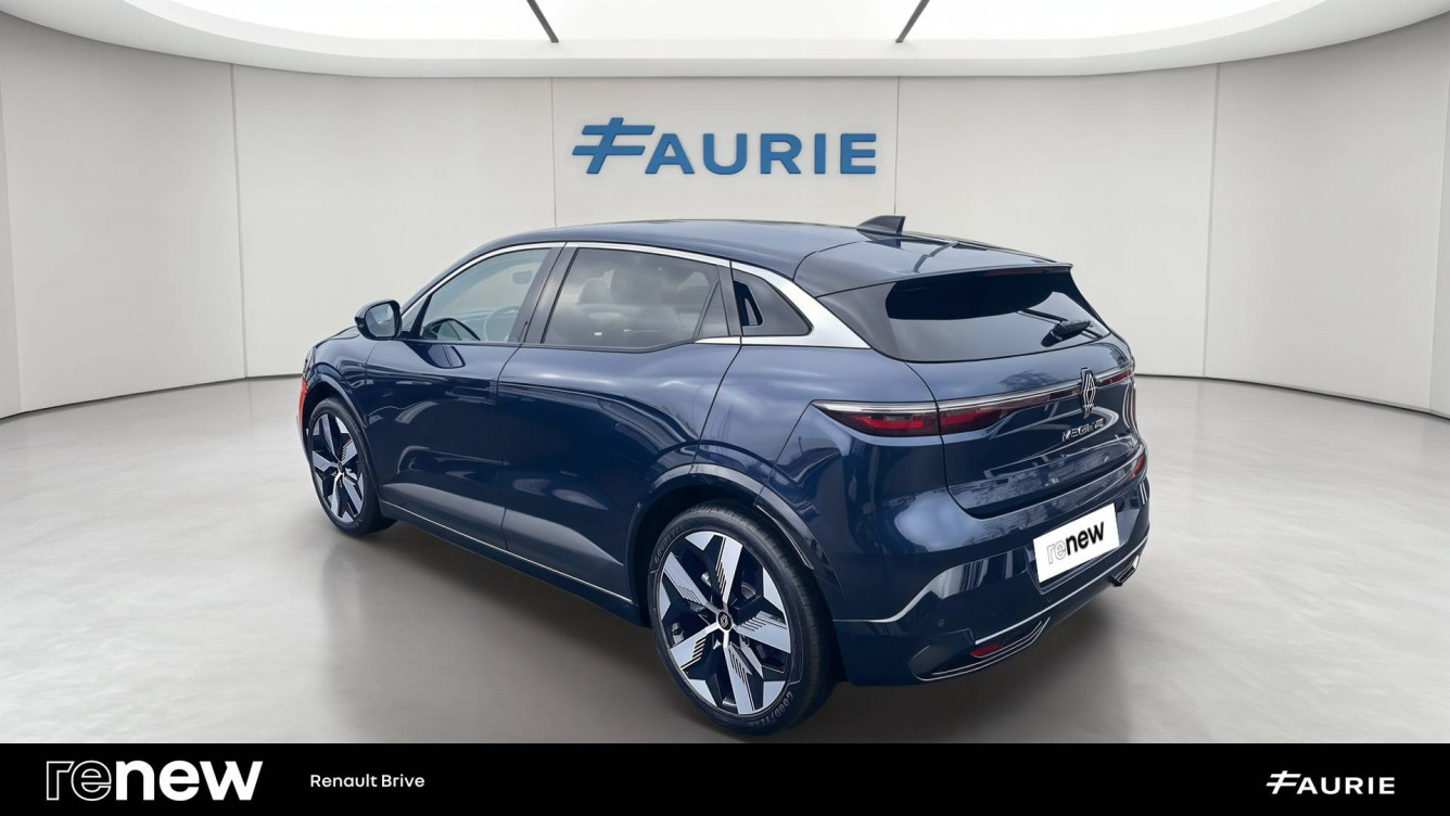 Acheter Renault Megane E-Tech Megane E-Tech 220 ch autonomie confort GSR2 Techno 5p occasion dans les concessions du Groupe Faurie