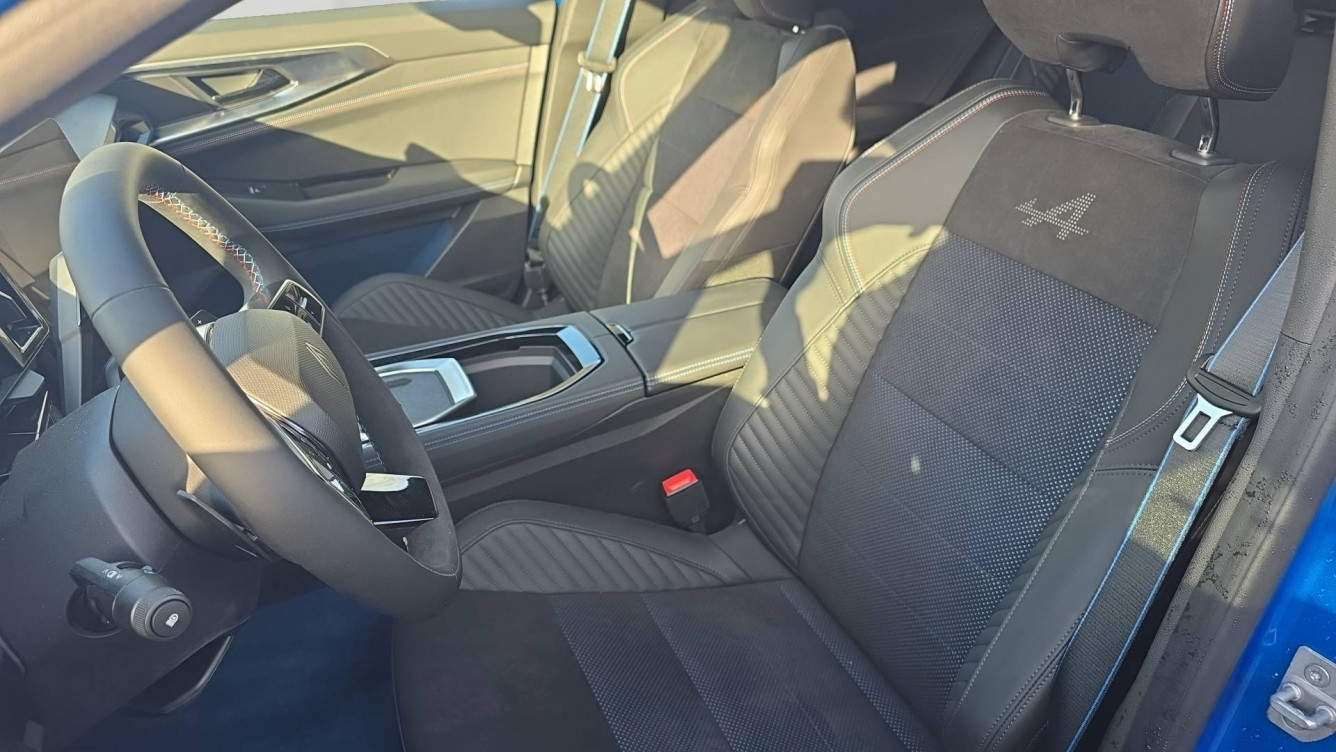 Acheter Renault Rafale Rafale hyper hybrid E-Tech 300 ch 4x4 atelier Alpine 5p neuf dans les concessions du Groupe Faurie