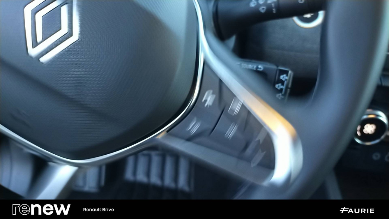 Acheter Renault Clio 5 Clio E-Tech full hybrid 145 ch GSR2 Techno 5p occasion dans les concessions du Groupe Faurie